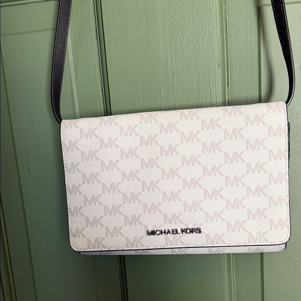 Michael Kors White and Black Crossbody Bag